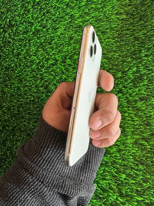 iPhone 11 pro 64gb holati idial