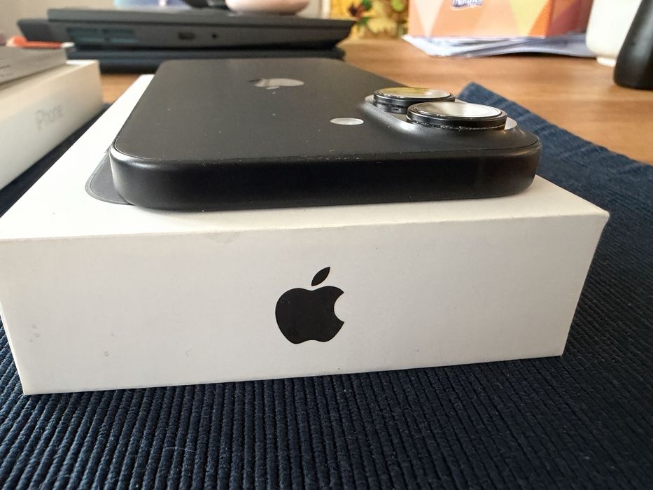 2 броя iPhone 16 (128GB) – Пакет 1000€ (или 600€ за брой)