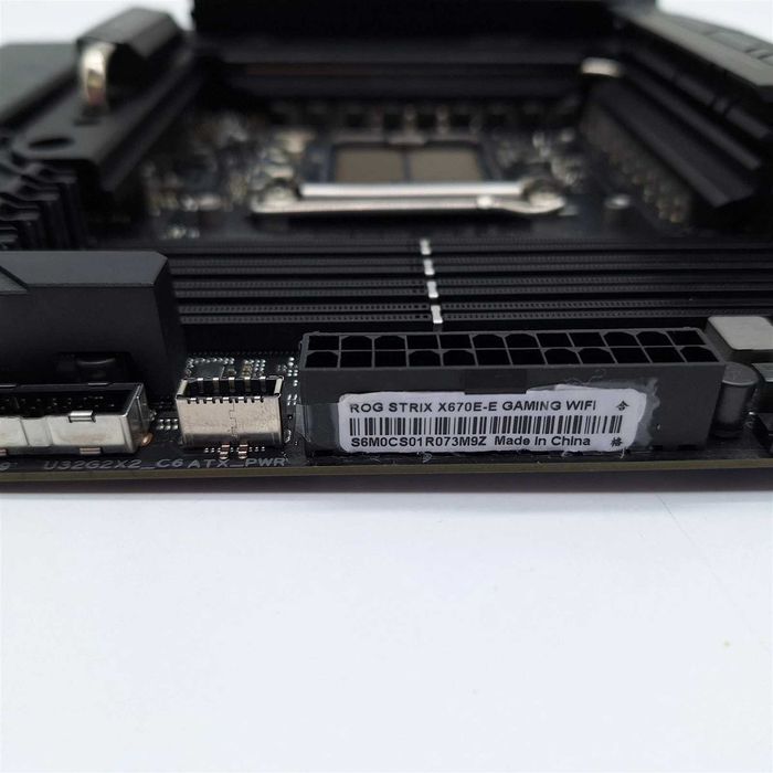 Asus Rog Strix X670E-E Gaming WiFi AM5 X670E  ATX motherboard