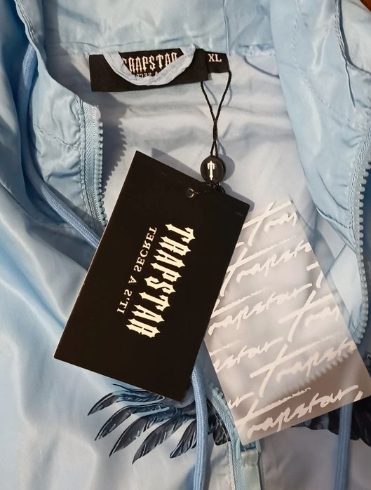 Geaca trapstar baby blue