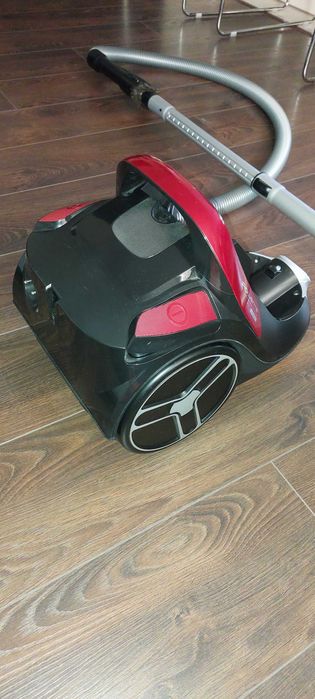 Прахосмукачка Silence force Rowenta