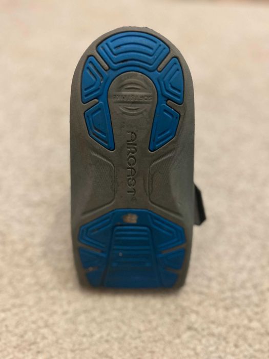 Vand orteza profesionala AIRCAST picior marime 36-39 purtata o luna