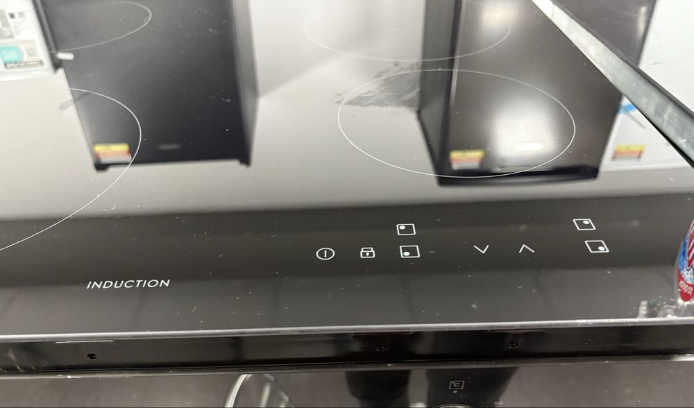 Индукционен плот Electrolux HOI624S (Черен) 60 см.
