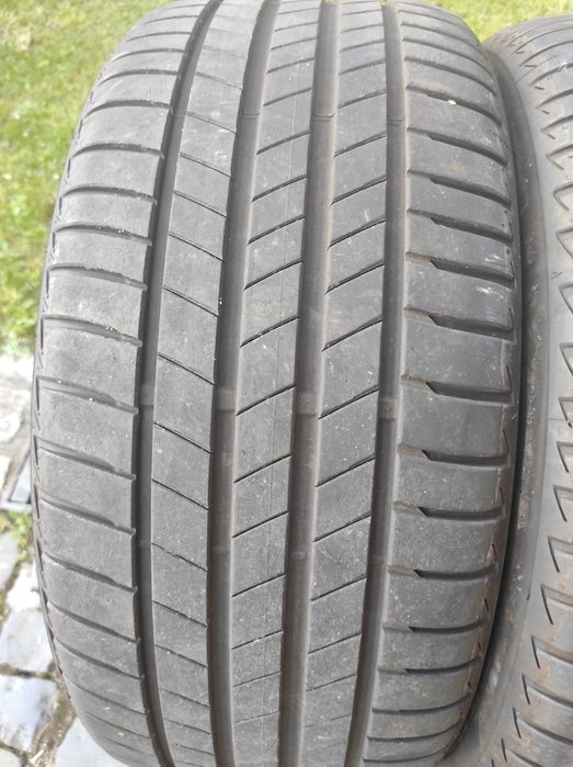 245/40/19 Bridgestone