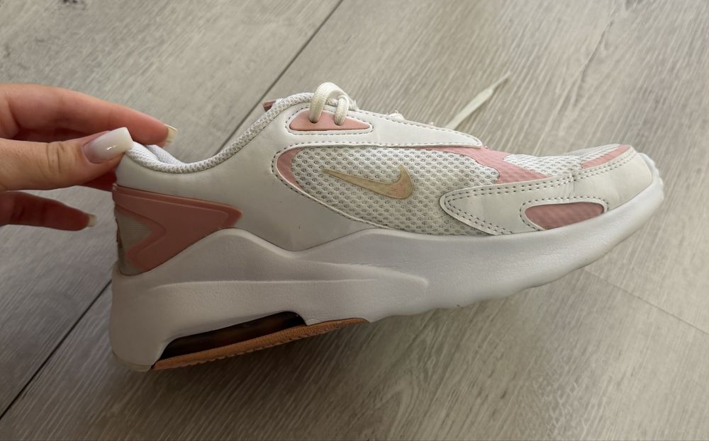 Дамски Маратонки на Nike