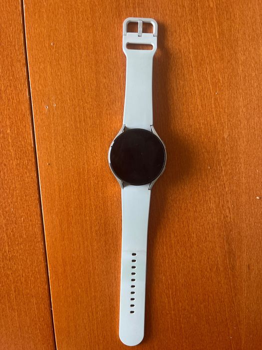 Samsung Galaxy Watch 4 с гаранция