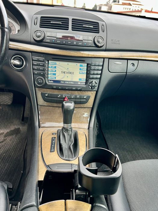 Супер запазен Мерцедес W211 - 2007 г.