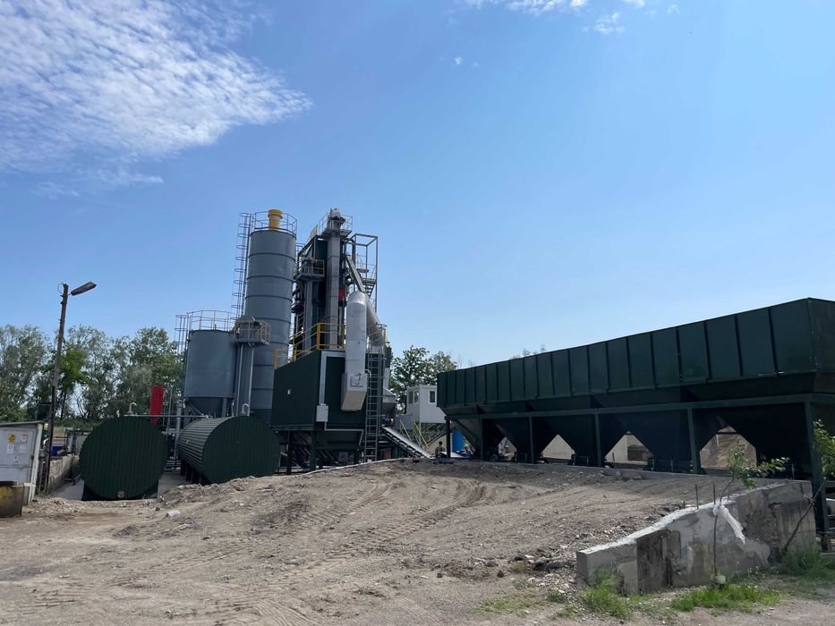 STATIE DE ASFALT DE VANZARE, Capacitate 100 T/H, noua si in stoc