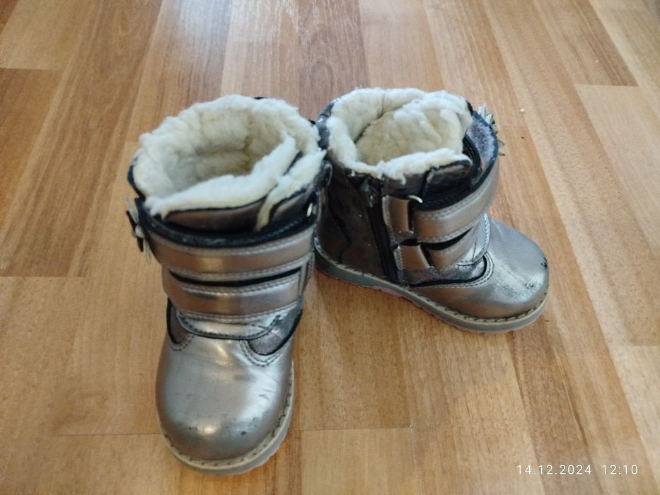 Продам зимние сапоги