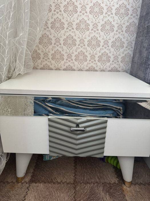 Продам спальный гарнитур