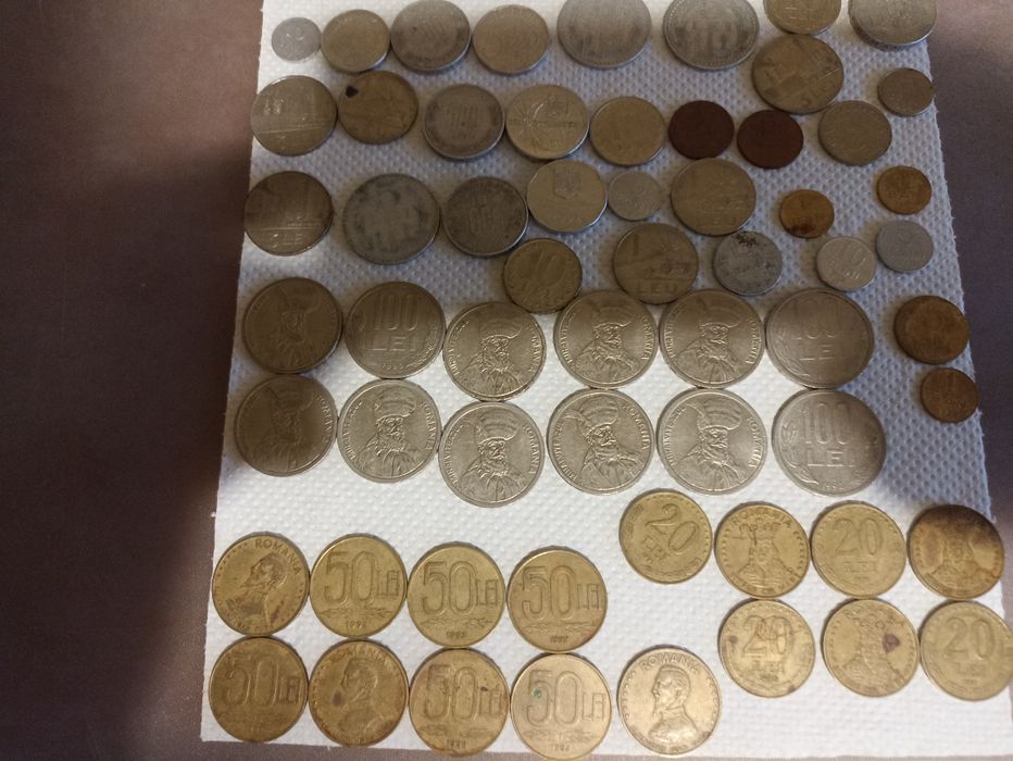 Vând monezi  românești
