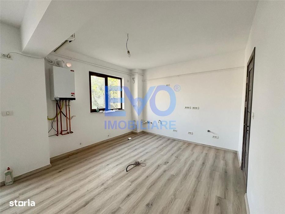 Apartament de vanzare, 4 camere, complet renovat,Tatarasi, Iasi