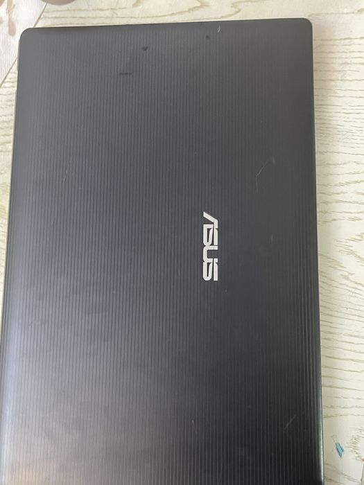 Ноутбук продам срочно