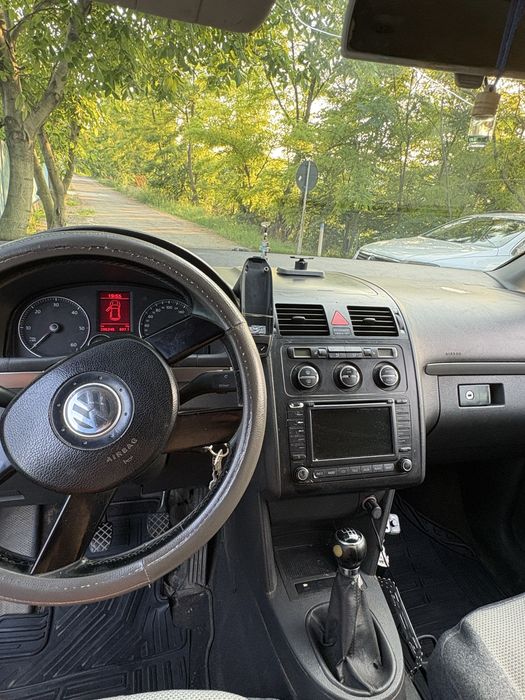 VOLKSWAGEN Touran 2002 — imagine 5