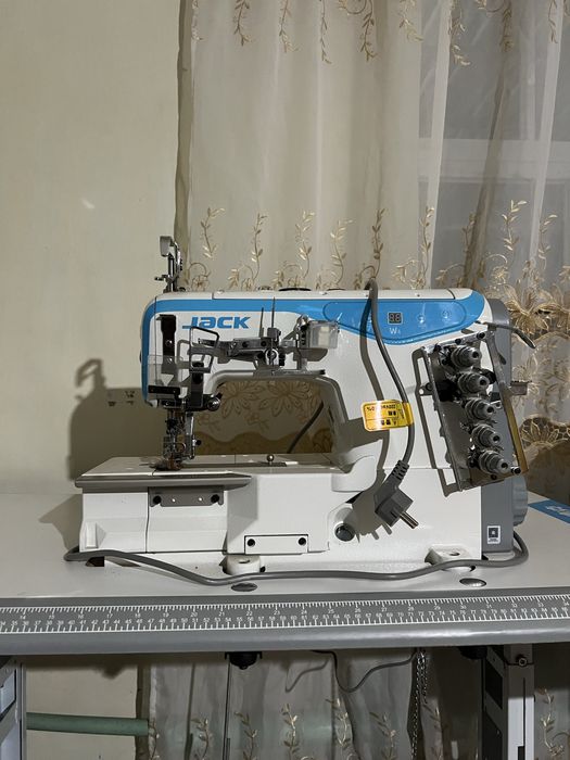 JACK Rechma tikuv mashinasi