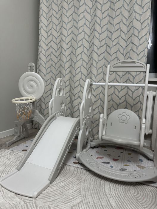 Детская горка с качелей