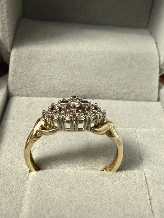 Бриллиантовое кольцо