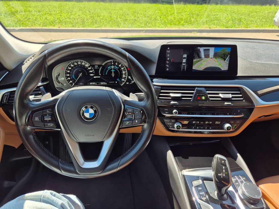 Bmw 530e 2017 faruri led