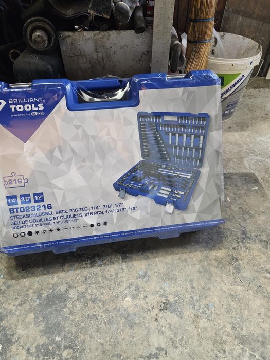 Trusa scule BRILLIANT  216 piese Sigilată