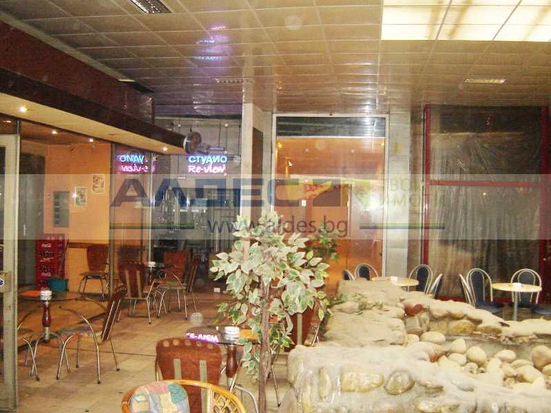 Дава се под наем Магазин в София, Център - 90 кв.м за 378.93 € - Снимка #1