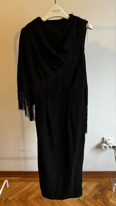 rochie neagră elegantă cu franjuri Zara S