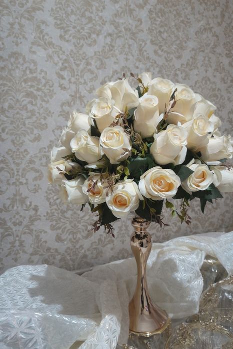 Sun'iy gullar dekorativ