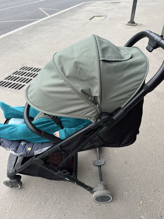 Детская коляска прогулочная