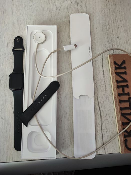 Apple watch series 7/ 41mm
