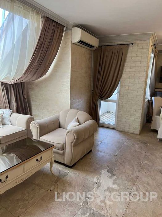 Дава се под наем Двустаен апартамент в Варна, Лятно кино Тракия - 100 кв.м за 714 € - Снимка #6