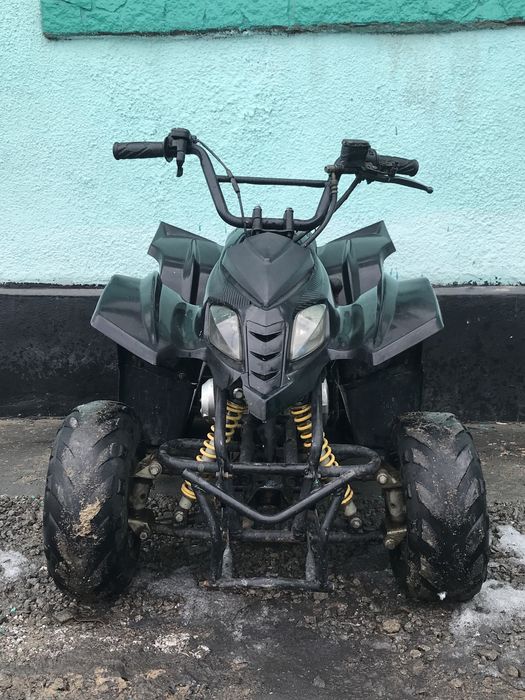 Продам квадрочикл 125 кубов спортивный