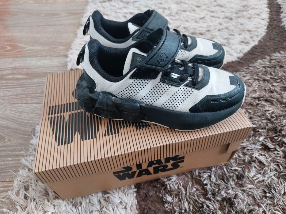 Детски маратонки adidas star wars