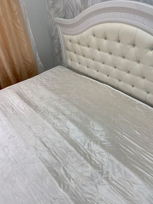Продается спальный кровать