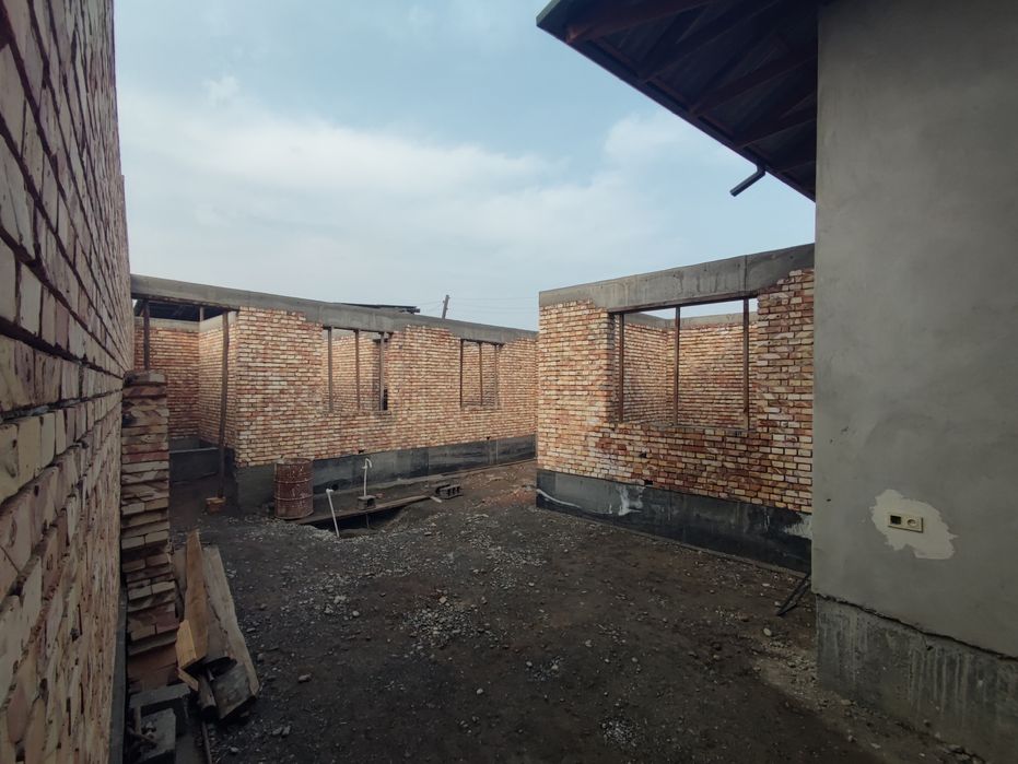 Ховли уй Хужамагиз кучада 2 сотих