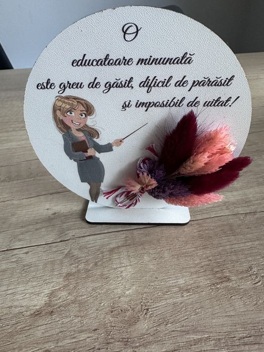 Martisoare educatoare, invatatoare, mama