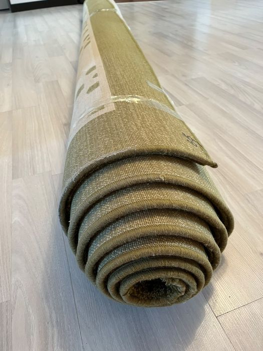 Продам ковры 2 шт
