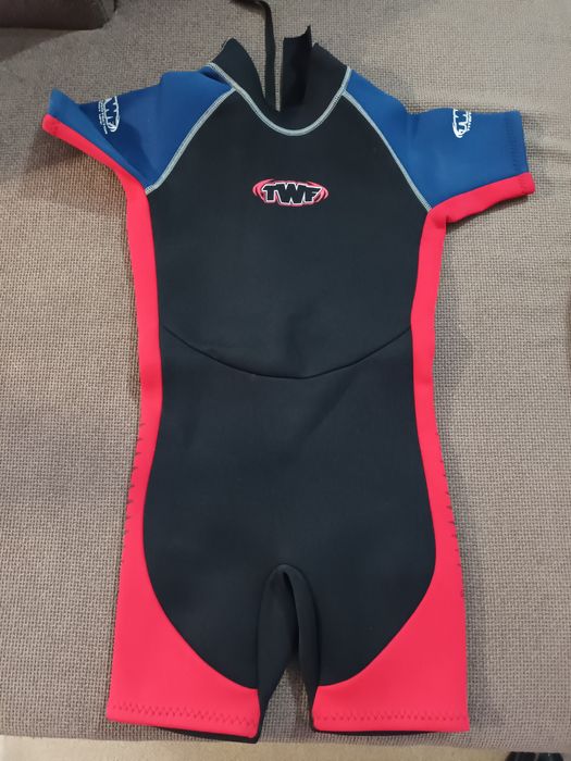 Неопренов детски костюм