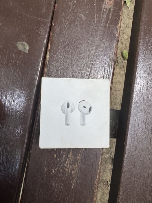 airpods4 aproape noi