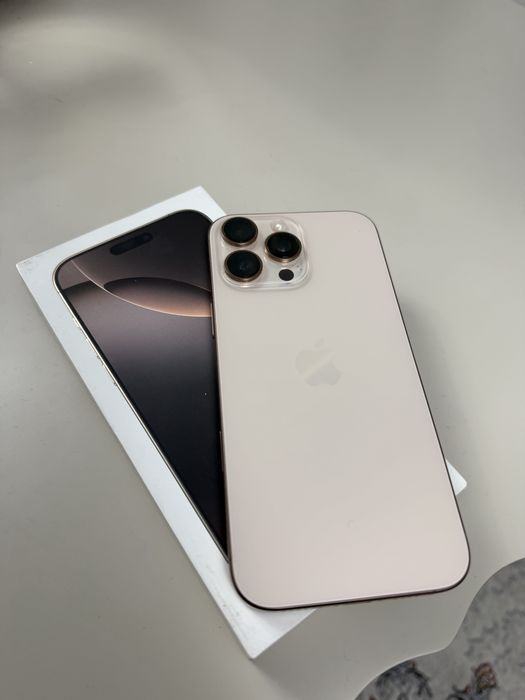 Продам свой Айфон 16 про макс 256 гб Сим карта