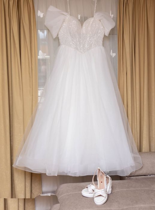 Vand rochie mireasa