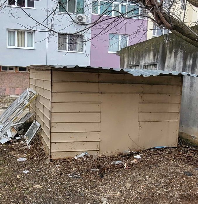 Метален/ламаринен Гараж