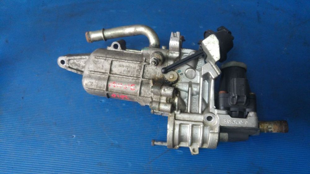 racitor gaze cu egr 3.0 hdi 241 cp dt20c citroen c5 peugeot 407  9u3q-9u438 9u3q-9u438-da 701914050