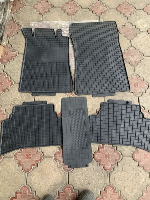 Модельные автоковрики