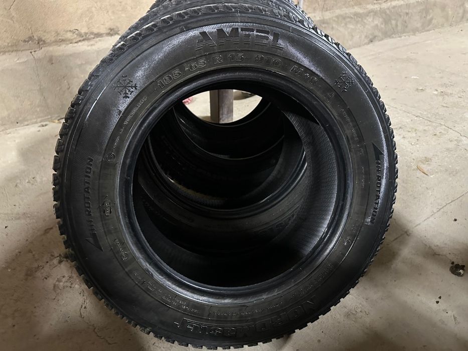 Продам зимние шины