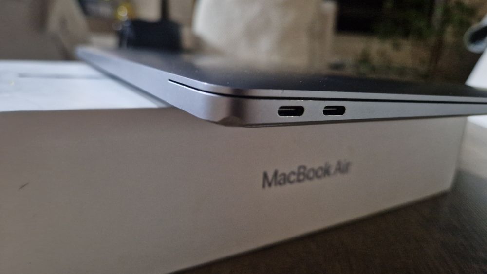 Macbook Air A2337 2020