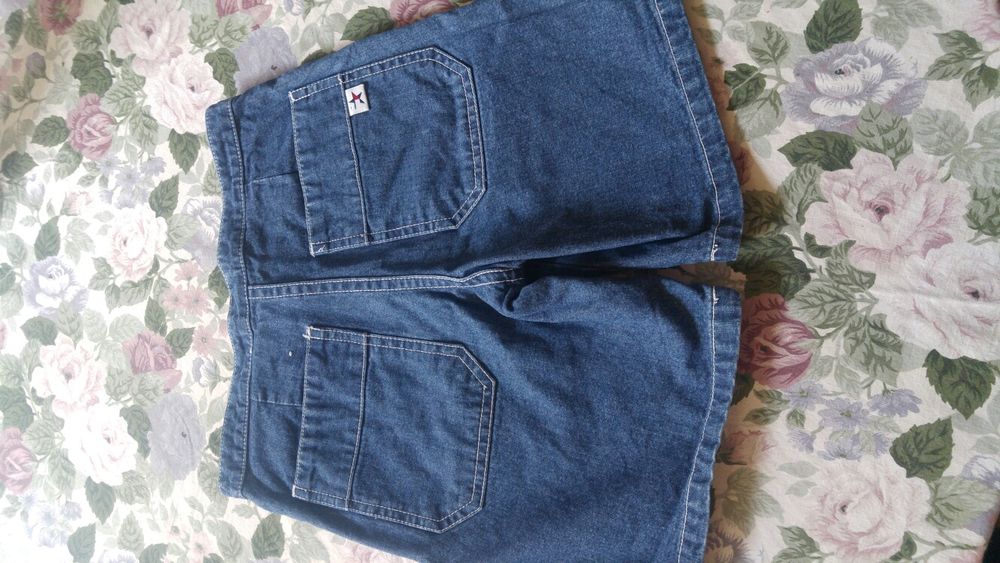 Оригинални бермуди Томи Хилфигер за 8-10 г.+ризка Вранглер-оригинали !