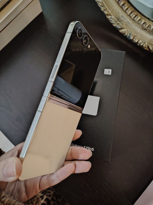 Samsung Galaxy Z Flip 5 256 GB