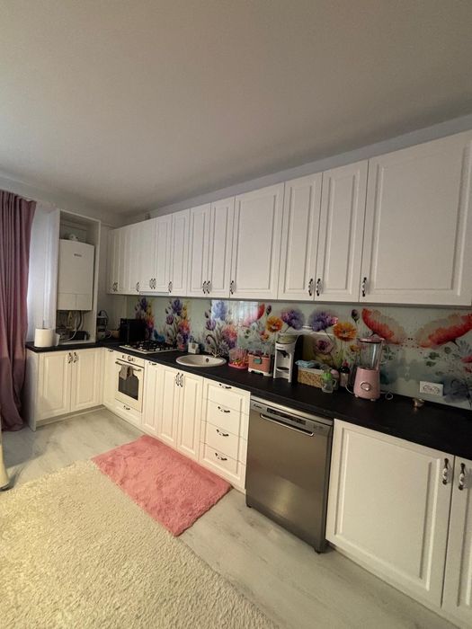 Apartament 4 camere parter Ferval -97m² + loc de parcare + boxa  depozitare