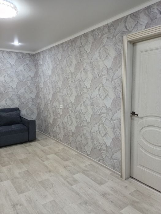 Продам 2 х ком квартиру.