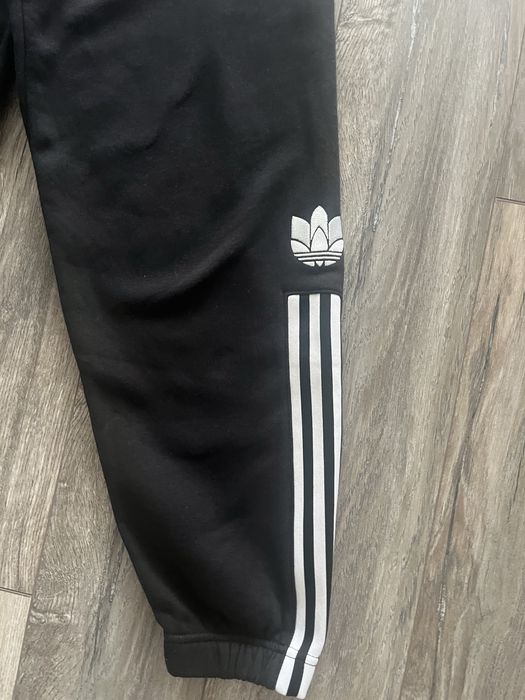 Дамски анцунг  adidas