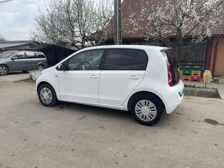 VOLKSWAGEN Up 2015 — imagine 3